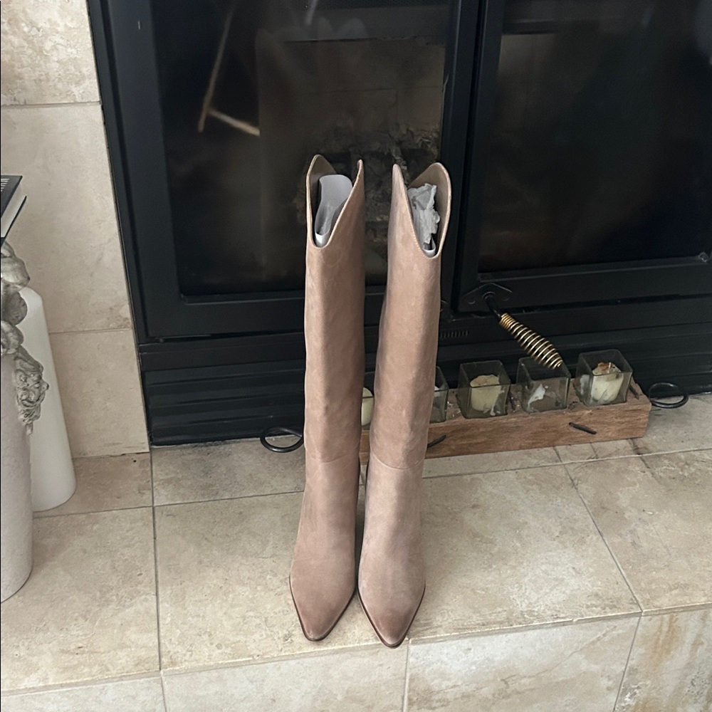 Steve Madden Tan Heeled Boots
